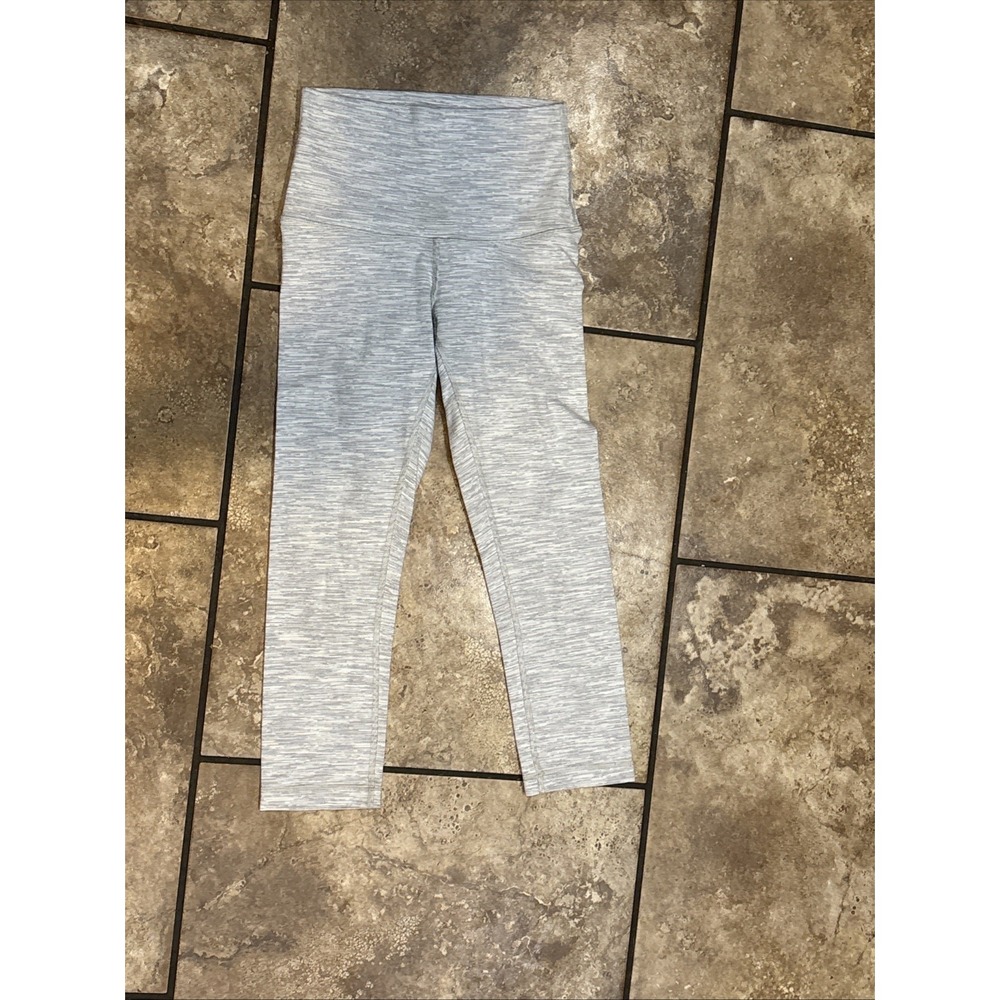 Lululemon Women's Sz 4 Capri Workout Fitness Leggings Gray 2 Pairs VGC - Picture 6 of 10